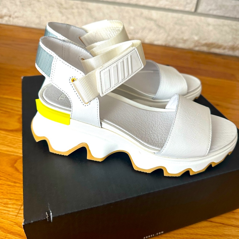 Sorel Kinetic Sandals